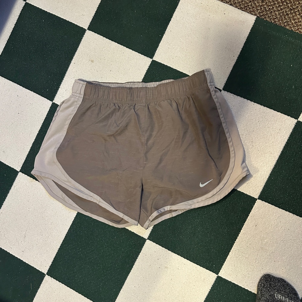 Women’s Nike running short shorts